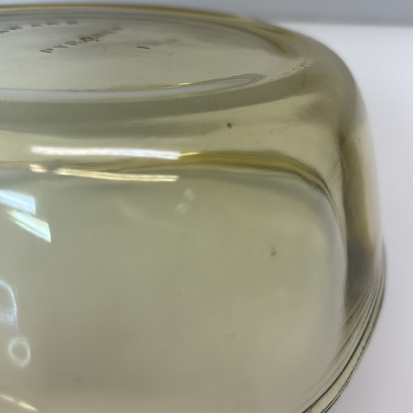 Vintage Pyr-O-Rey Dynaware Amber Yellow Glass Individual Casserole Baking Dish - Picture 6 of 6